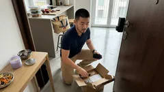 Vivere da sola: 7 abitudini che ti fanno sentire a casa e tengono a bada le spese